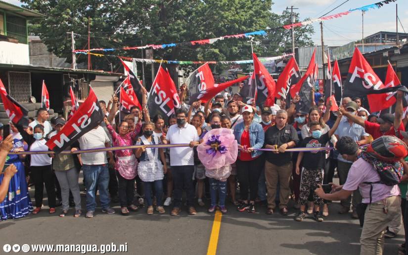 Inauguran 36 cuadras de calles recarpeteadas con asfalto en el Mercado Oriental