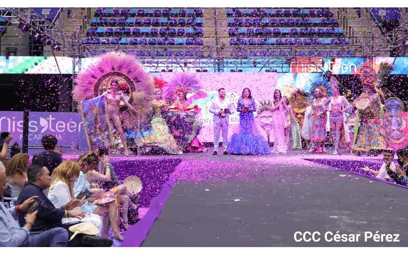 Miss Teen Nicaragua realizó competencia de trajes de fantasía 2022