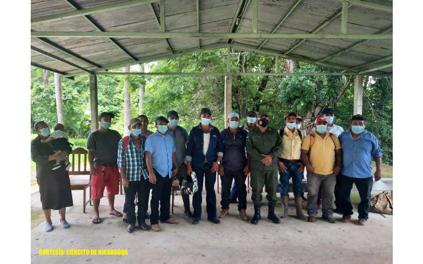 Ejército de Nicaragua participó en reunión con productores y ganaderos