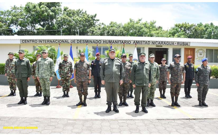 Graduación en el Centro Internacional de Desminado Humanitario