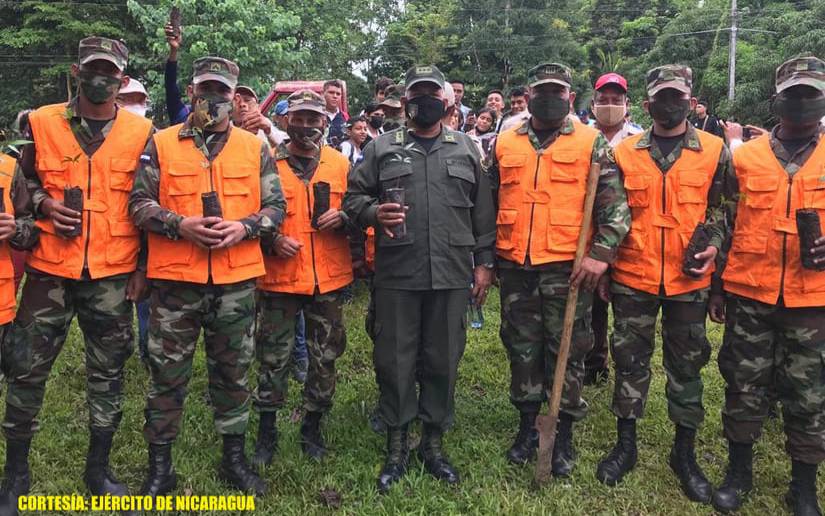 Ejército de Nicaragua en la Cruzada de Reforestación en Río San Juan