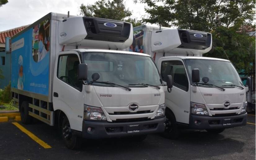 Minsa recibe donación de camiones refrigerantes para traslado de vacunas