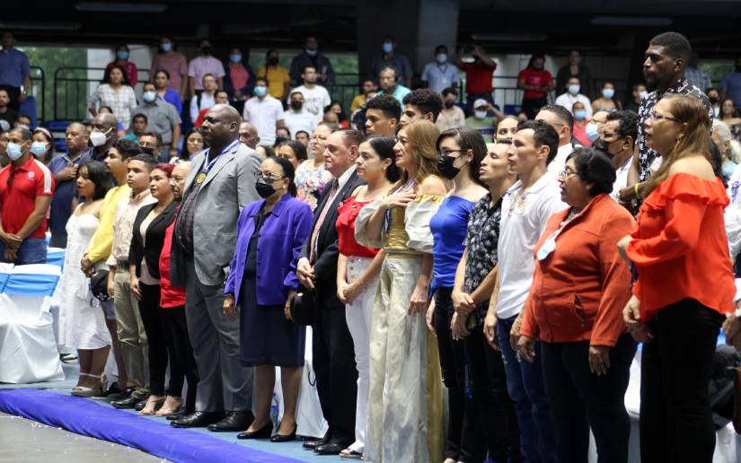 Alcaldía de Managua condecora a veteranos deportistas nicaragüenses