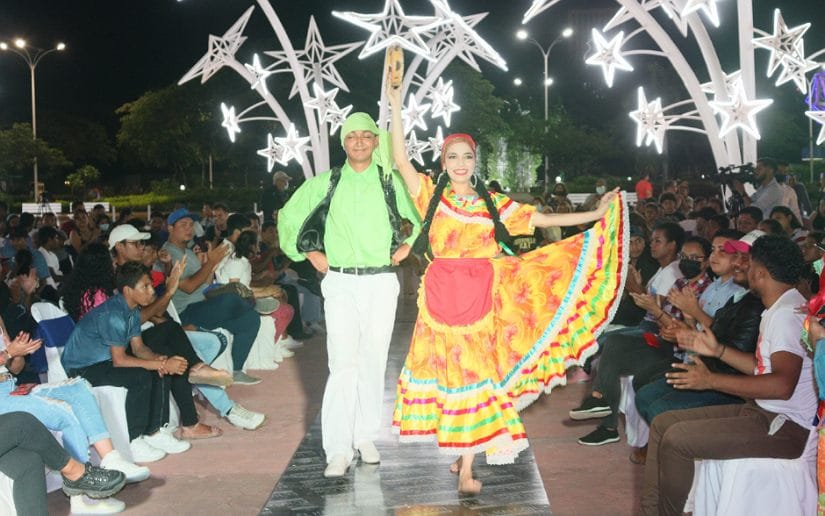 Realizan Festival y Pasarela de Trajes de Fantasía Folclórica en Managua