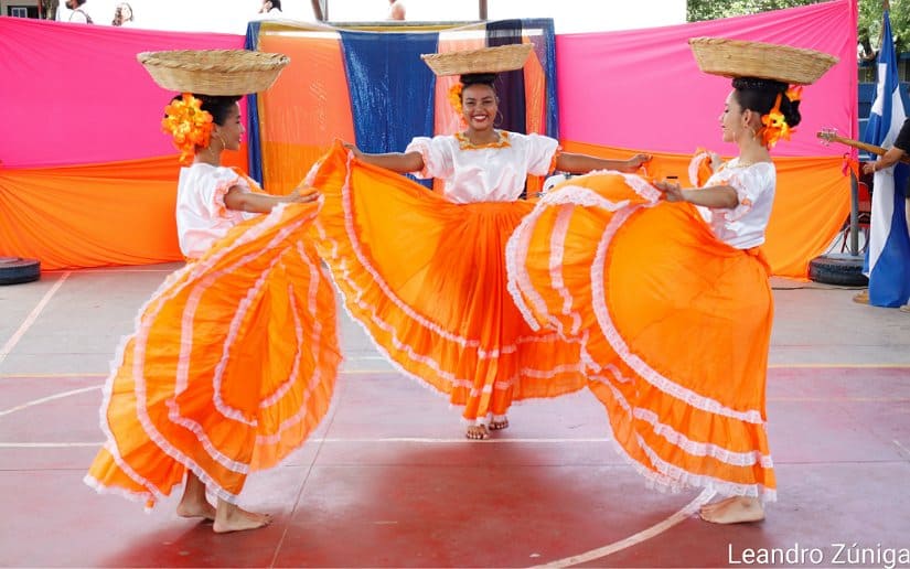 Ministerio de Educación realiza festival de danzas folclóricas y tradicionales 