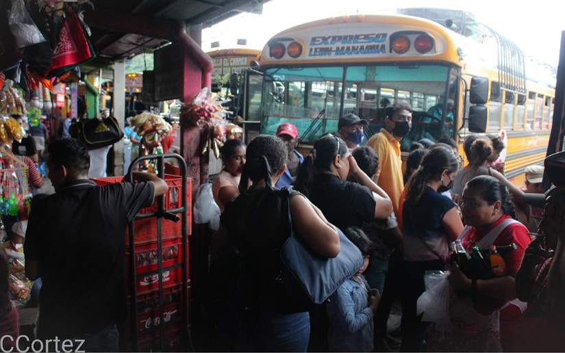 Terminales de buses con aumento de pasajeros por vacaciones de semana patria