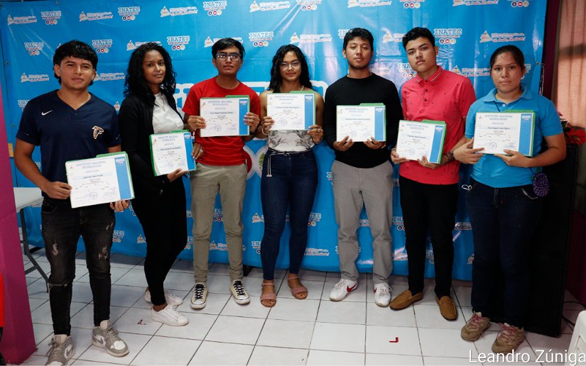 Inatec entrega de certificados a protagonistas del curso de inglés comunicativo