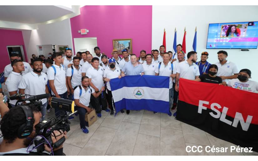 Selección Nacional de Béisbol llega a Nicaragua tras clasificar al Clásico Mundial