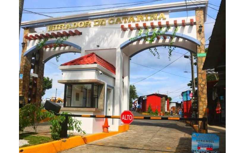 Inauguran portal de acceso al Centro Turístico Mirador de Catarina