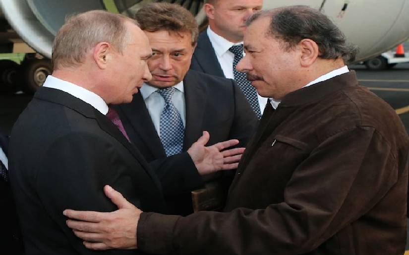 Presidente Vladímir Putin saluda al Comandante Daniel Ortega por su cumpleaños