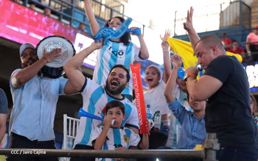 Así se disfrutó del partido Argentina vs Croacia en el Polideportivo Alexis Argüello 