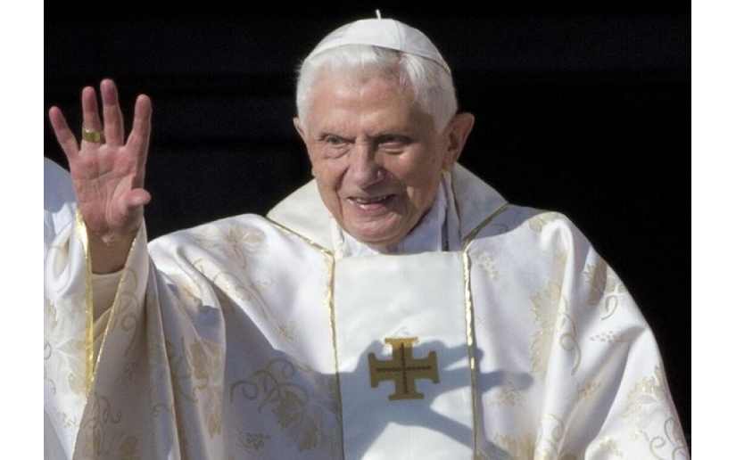 Delegación de Nicaragua firma libro de condolencias por el fallecimiento de Benedicto XVI