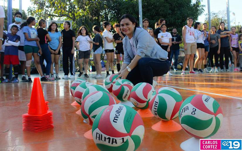 Inician clases en la Academia de Voleibol de la Alcaldía de Managua