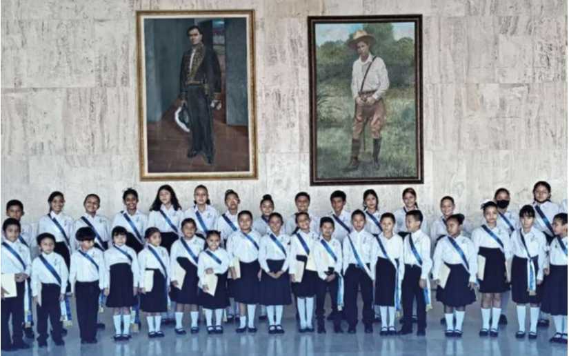 ¿En qué consiste el proyecto Escuela de Orquestas y Coros Estudiantiles Rubén Darío?