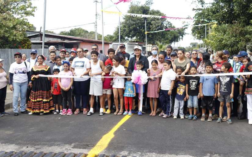 Alcaldía de Managua entrega cinco calles nuevas a familias del barrio Santa Rosa 