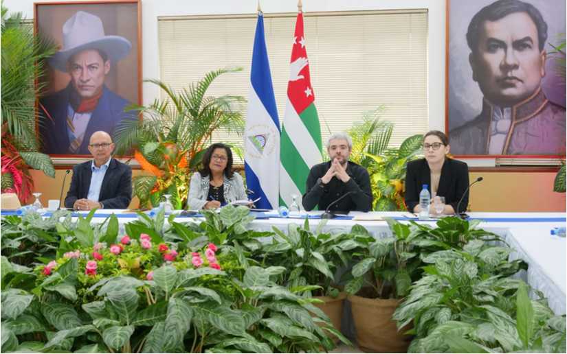 Biblioteca Nacional de Nicaragua y Biblioteca de Abjasia firman acuerdo de cooperación