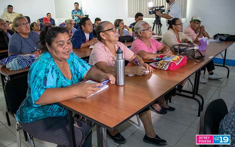 Productores conocen nuevo método para incrementar rendimiento de raíces y tubérculos