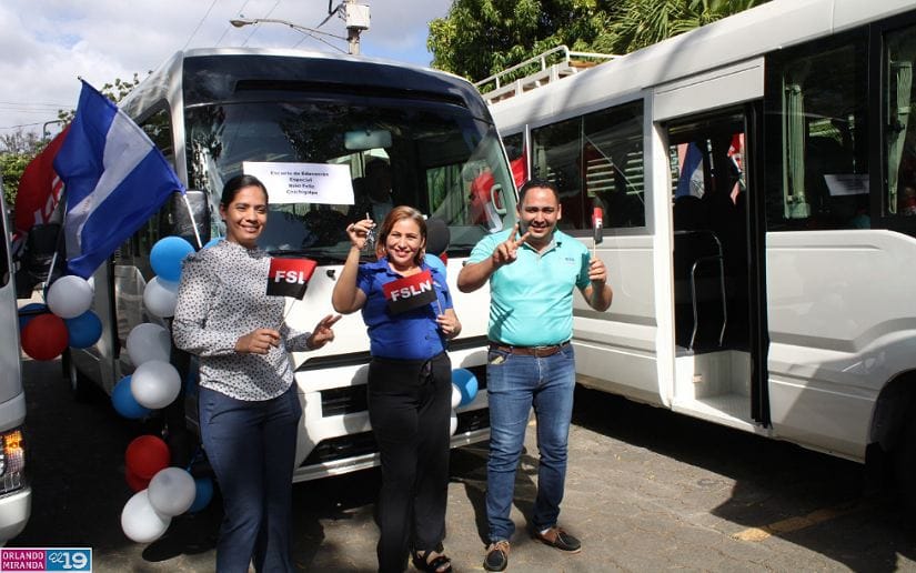 MINED entrega seis microbuses a Escuelas de Educación Especial en Nicaragua