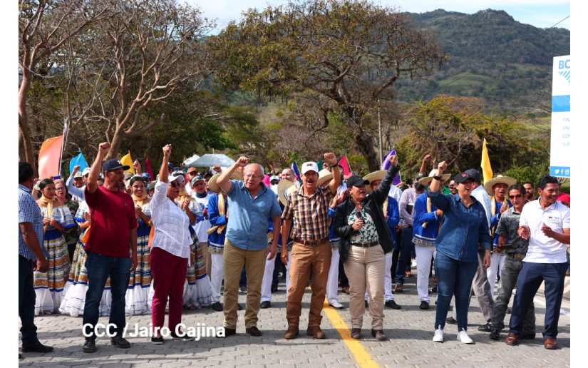 Inauguran nuevo tramo de carretera entre San José de los Remates y La Cañada