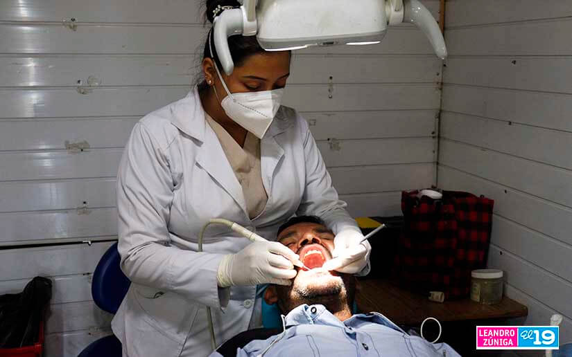 Población del barrio Javier Cuadra recibe atención médica en las clínicas móviles