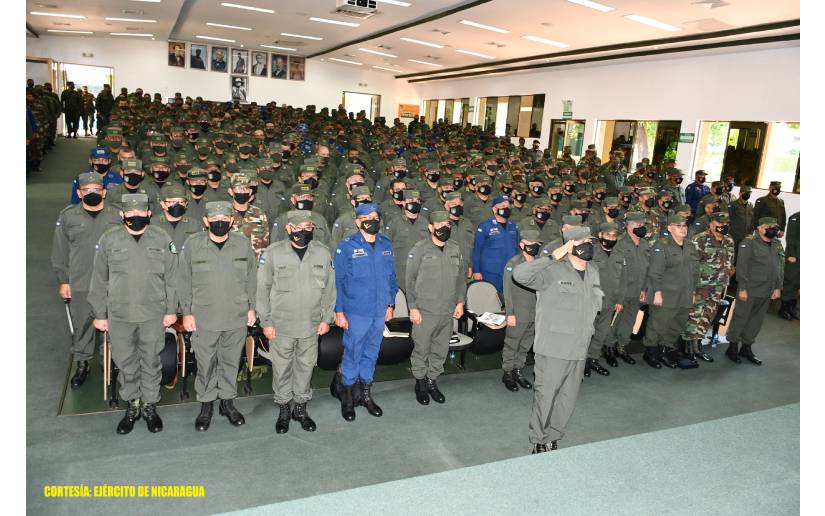 Ejército de Nicaragua realiza reunión con jefes de direcciones del Estado Mayor