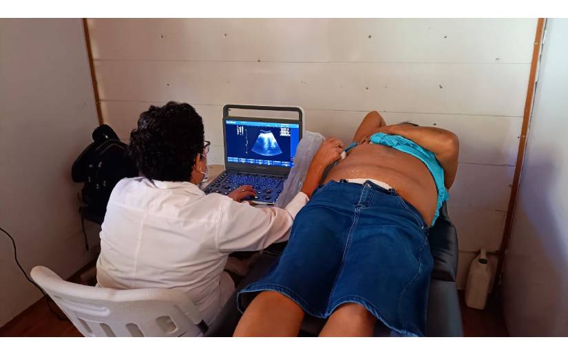 MINSA atiende a familias del barrio Villa Nueva a través de la clínica móvil