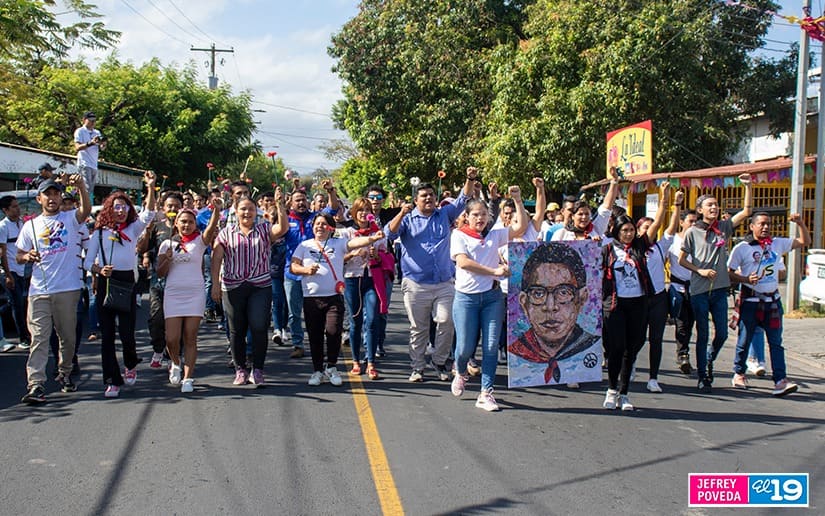 Rinden homenaje al poeta guerrillero Leonel Rugama por el 74 aniversario de su natalicio