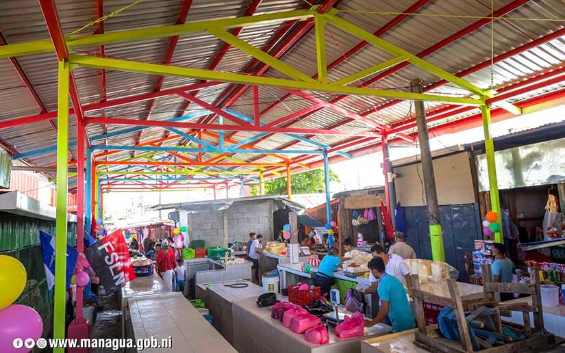 Comerciantes de lácteos del mercado Iván Montenegro cuentan con nuevas instalaciones
