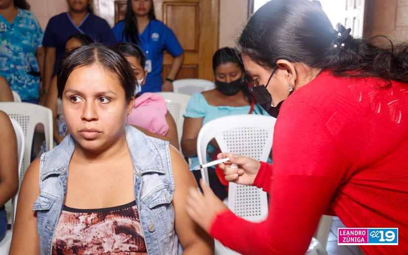 Mujeres embarazadas de Ciudad Sandino se vacunaron contra la Covid-19