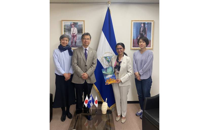 Fundador del Barco Peace Boat visita sede de Nicaragua en Tokio