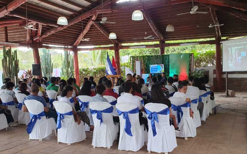 Jóvenes emprendedores de Nicaragua participan en congreso nacional