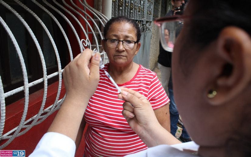 Ministerio de Salud continúa desarrollando jornada de vacunación contra la Covid-19