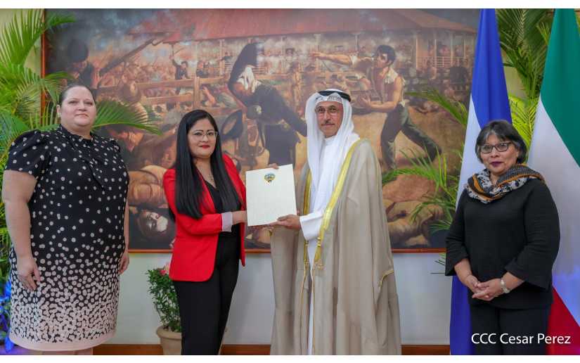 Embajador del Estado de Kuwait presenta Copias de Estilo en Cancillería de Nicaragua