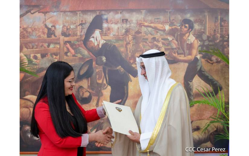 Embajador de Kuwait en Nicaragua presenta Copias de Estilo