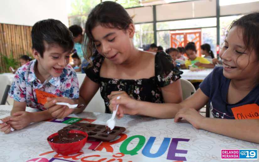 Mefcca brinda capacitación a niños y niñas sobre elaboración de chocolates