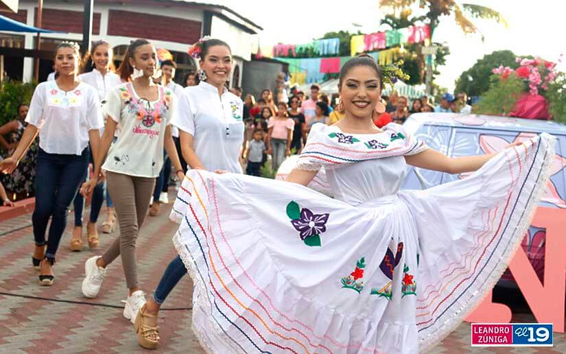 Festival de las cotonas, batas y trajes, un homenaje a la identidad cultural de Nicaragua