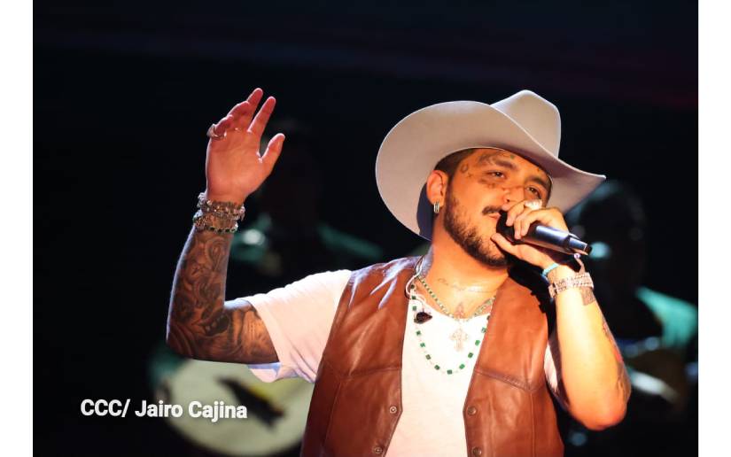 Christian Nodal vuelve a conquistar corazones en su reencuentro con Nicaragua