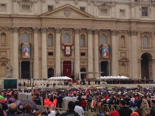 Iglesia pide por intercesión de San Juan XXIII el fin de la violencia y encomienda dignidad humana a San Juan Pablo II