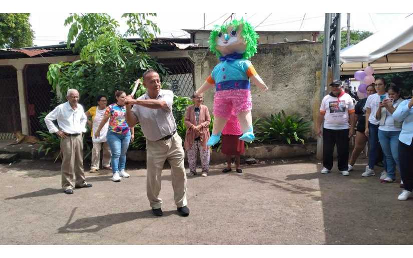 Unión Nacional del Adulto Mayor celebra festival en saludo al Día de la Alegría