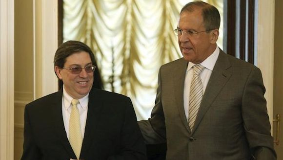 Lavrov se pronuncia por diálogo nacional en Ucrania y contra el bloqueo de EEUU a Cuba