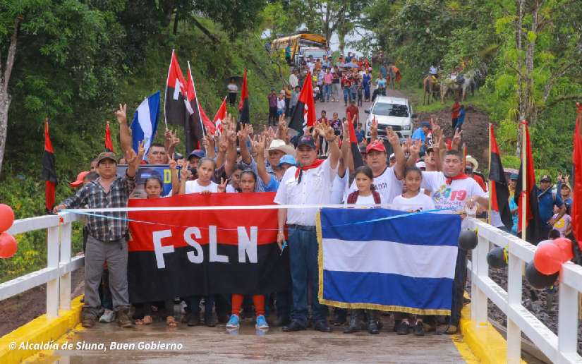 Inauguración del puente vehicular hacia la comunidad La Unión en el municipio de Siuna