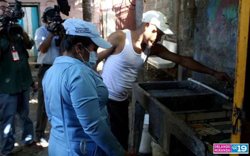 En el 44/19 aplican abate en viviendas del barrio Manuel Olivares