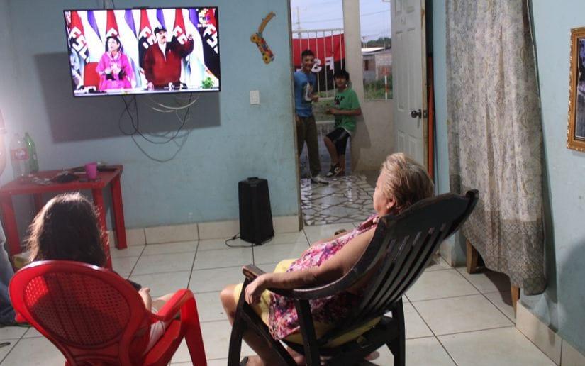 Familias nicaragüenses celebran desde sus hogares el 44/19  
