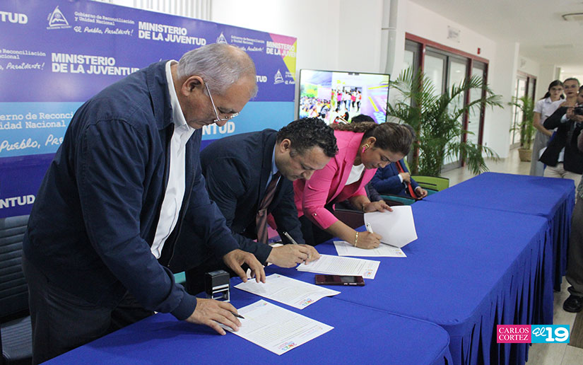 Ministerio de la Juventud firma convenio con universidades privadas