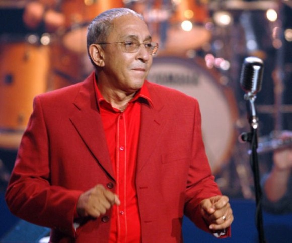 Muere músico cubano Juan Formell, fundador y director de Los Van Van