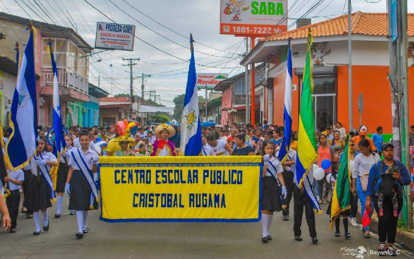 Galería Fotográfica del inicio de los Desfiles “Flores a la Patria Libre” en Masaya
