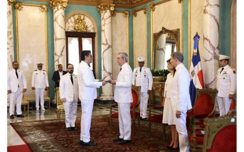 Compañero Harold Delgado entregó Cartas Credenciales en República Dominicana