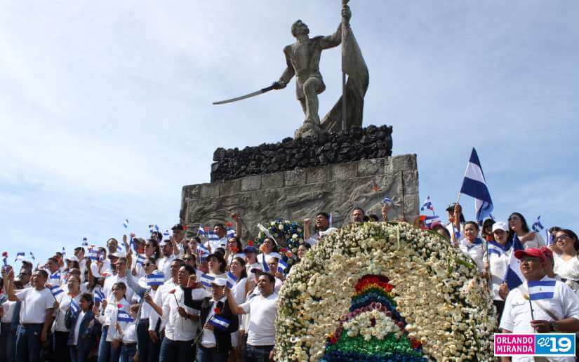 Instituciones del Estado rinden homenaje a héroes de la Batalla de San Jacinto