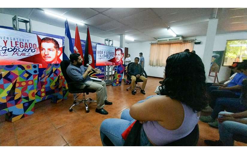 Minjuve celebra conversatorio sobre vida y legado del Héroe Nacional Rigoberto López Pérez