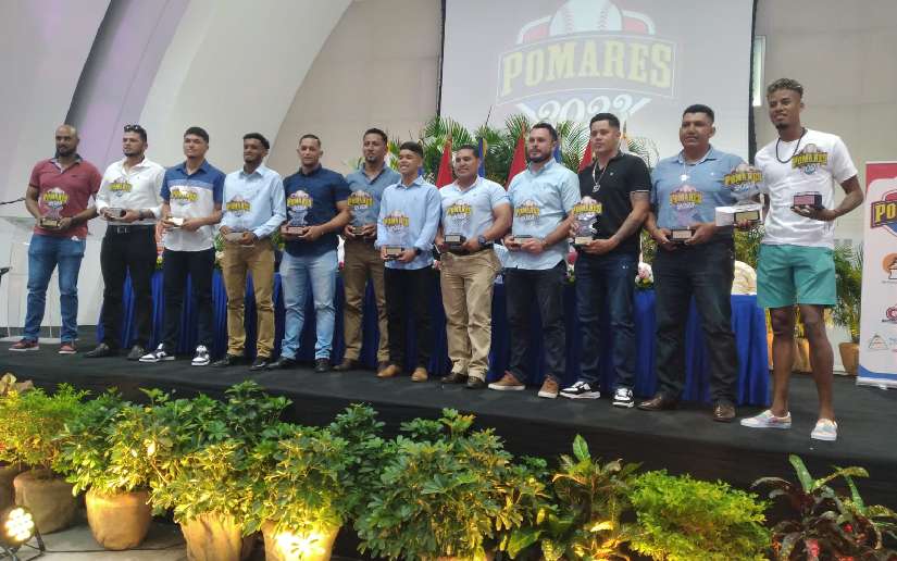 Premian a los deportistas más destacados del Campeonato Germán Pomares 2023